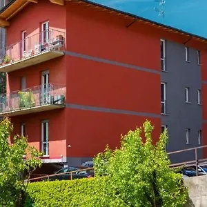 The Orange Housing In , Como Italy